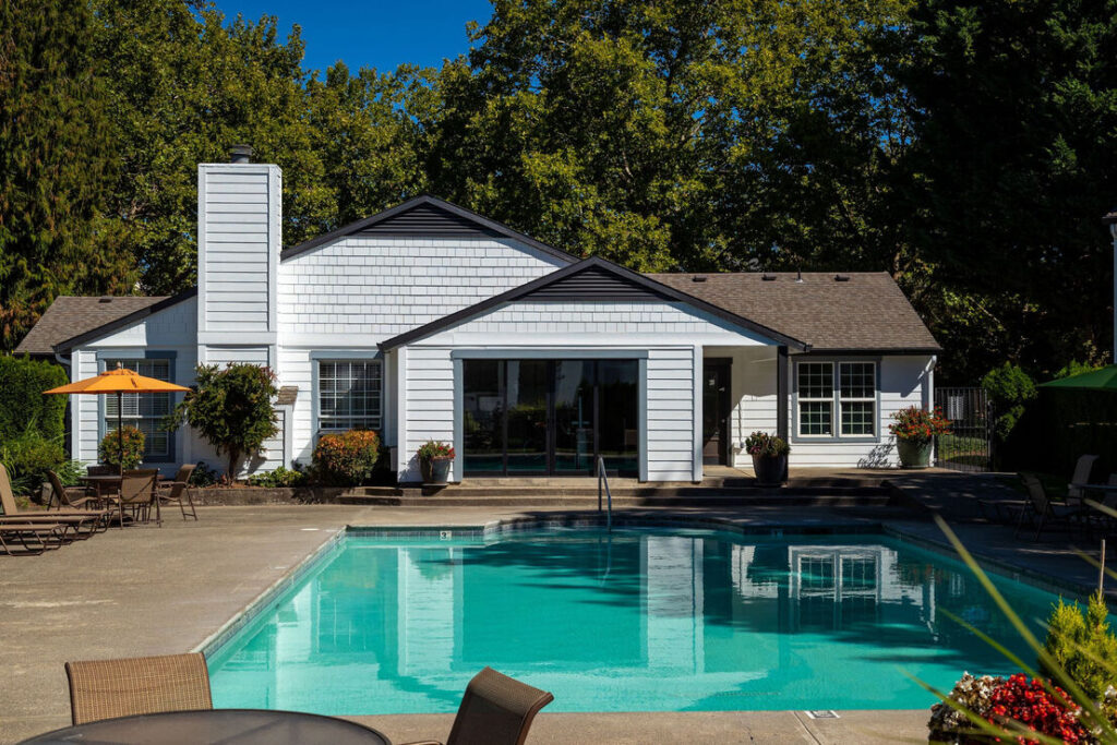 View of the pool at Sedona at Bridgecreek apartments in Vancouver, Washington